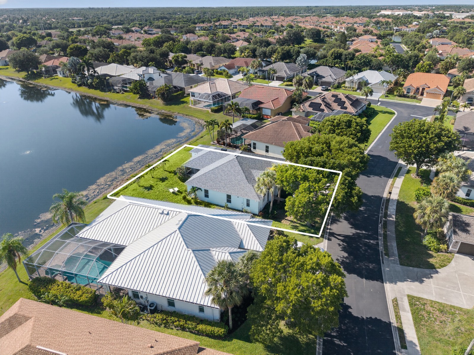 2628 White Cedar Lane, Naples — photo 40